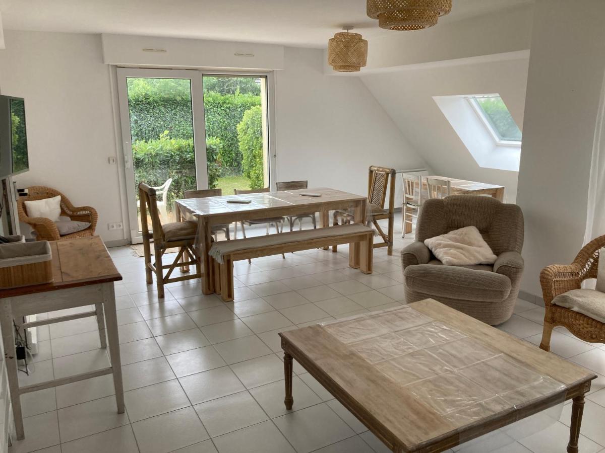Maison Familiale Dans Une Rue Paisible Gouville-sur-Mer Exterior foto